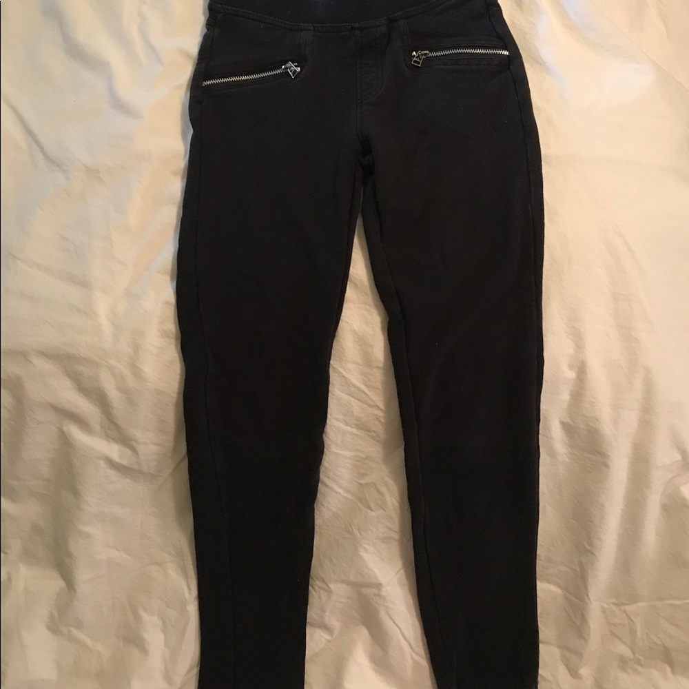Pink Latte black leggings w/ zipper detail size 8